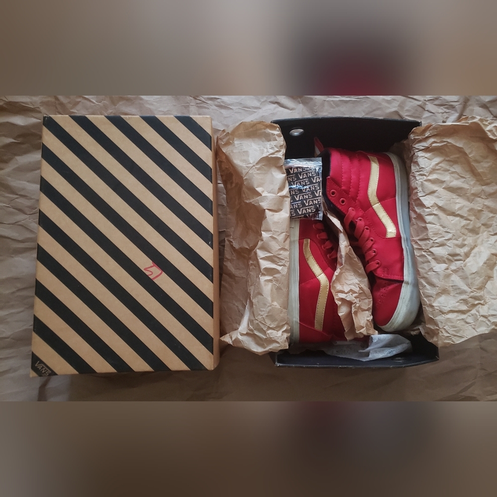 Vans x HUF Sk8-Hi LX Satin Red Sz 8.5